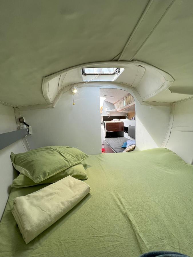 Location Un Petit Voilier Hotel ลาโรแชล ภายนอก รูปภาพ